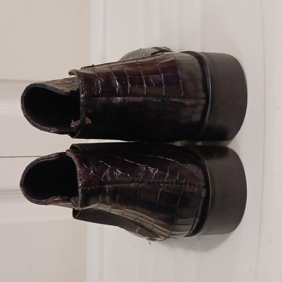 Stelle Monelle pull on croc embossed leather ankle booties - size 38/7.5 - Brown - Picture 4 of 11